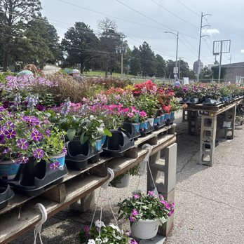 Cirian's Farmers Market - Nurseries & Gardening Near Me - Omaha, Nebraska