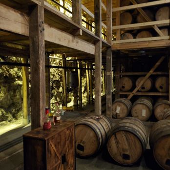 Maker's Mark Distillery - Tours Near Me - Loretto, Kentucky Maker's Mark Distillery - Tours Near Me - Loretto, Kentucky