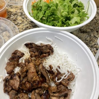 Pho Noodle Station - Grilled pork bun - Vietnamese Near Me - Woodridge, Illinois