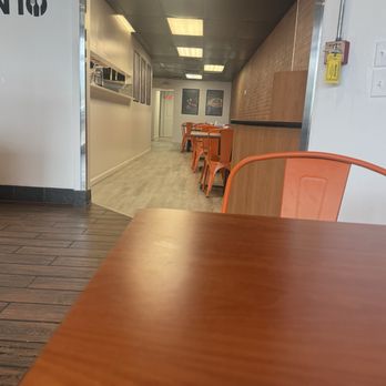 Ten 10 Restaurant - Seating - American Near Me - Norfolk, Virginia
