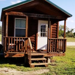 Three Sisters Lodging and Event Center