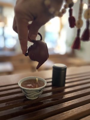 FLOATING MOUNTAIN Tea House |2nd FLOOR| by null