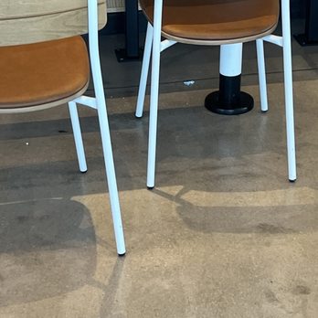CAVA - Dirty lobby - Mediterranean Near Me - Jacksonville, North Carolina