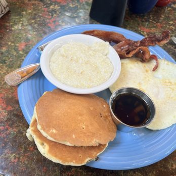 Blue Heaven - Breakfast & Brunch Near Me - Key West, Florida Blue Heaven - Breakfast & Brunch Near Me - Key West, Florida