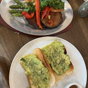 Home Kitchen - Avocado toast - Breakfast & Brunch Near Me - Round Rock, Texas Home Kitchen - Avocado toast - Breakfast & Brunch Near Me - Round Rock, Texas