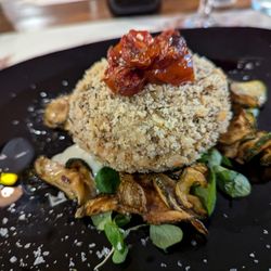 Il Cerchio e La Botte - Bread and herbs crusted grilled cheese, with zucchini and dried tomatoes