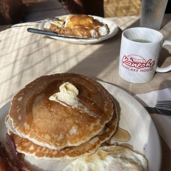 Kaneohe Pancake House - Breakfast & Brunch Near Me - Kaneohe, Hawaii