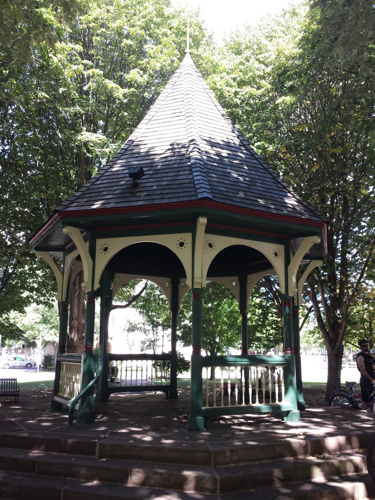 Lunsford Park - Corn Hill