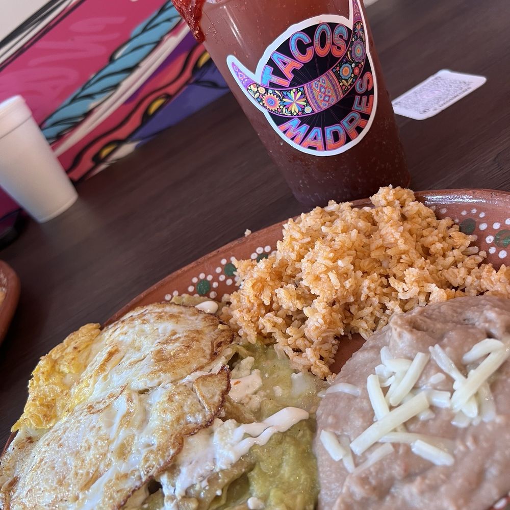 Tacos Madres - Chilaquiles verde - Tacos Near Me - Baldwin Park, California Tacos Madres - Chilaquiles verde - Tacos Near Me - Baldwin Park, California