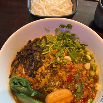 575 Miishien - Spicy ground pork noodles - Noodles Near Me - San Jose, California