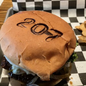 Warehouse 207 - Burgers Near Me - Scottsboro, Alabama