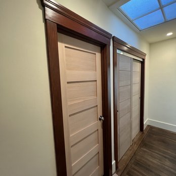 JB Hernandez Painting - Hall frames AFTER - Painters Near Me JB Hernandez Painting - Hall frames AFTER - Painters Near Me