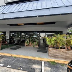 Smoothie Paradise Cafe