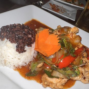 Ruan Thai Hut - Chicken Thai garlic - Thai Near Me - Hilton Head Island, South Carolina Ruan Thai Hut - Chicken Thai garlic - Thai Near Me - Hilton Head Island, South Carolina