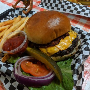 Amigos Burgers and Beer - Burgers Near Me - Tucson, Arizona