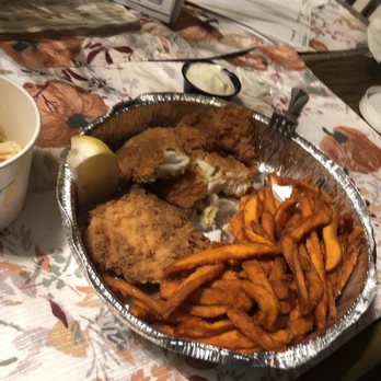 Lucky's 777 Bar & Grill - Fish and chips - Seafood Near Me - Holbrook, Massachusetts