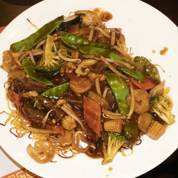 Golden Dragon - House special pan fried noodles - Chinese Near Me - Flagstaff, Arizona