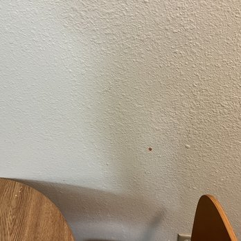 Motel 6 - Looks like blood on the wall - Hotels Near Me - Drums, Pennsylvania