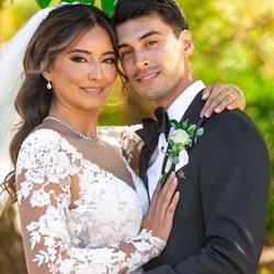 Blooming Events Florist - I have to shine the light on the groom boutonnier! Simple and elegant