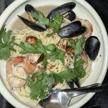 Winslow's Tavern - Seafood over pasta - Bars Near Me - Wellfleet, Massachusetts Winslow's Tavern - Seafood over pasta - Bars Near Me - Wellfleet, Massachusetts