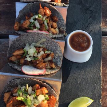 Puro Corazón - Octopus tacos (best ever) - Mexican Near Me - Cancún, ROO