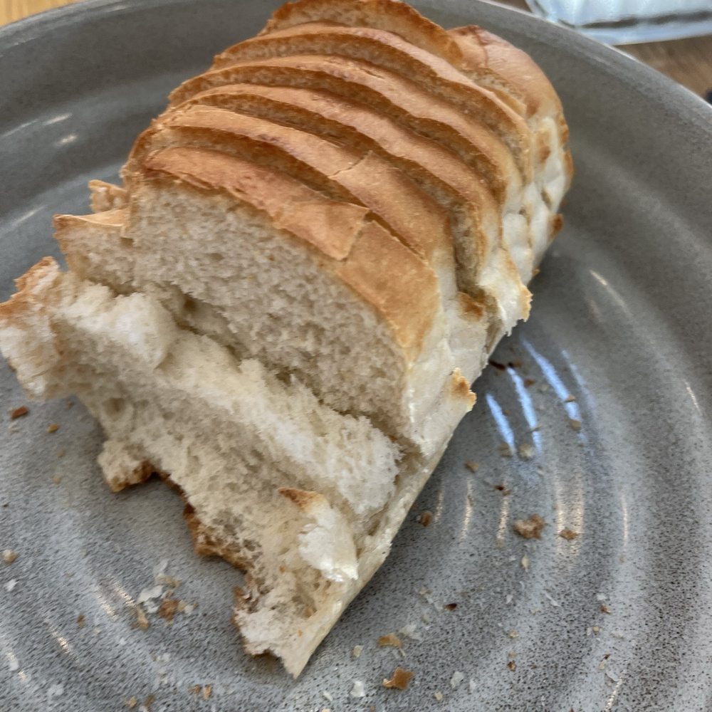 600 Kitchen & Bar - French bread - American Near Me - Kalamazoo, Michigan
