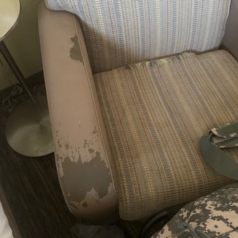 Candlewood Suites - Worn out chair - Hotels Near Me - Alexandria, Louisiana Candlewood Suites - Worn out chair - Hotels Near Me - Alexandria, Louisiana