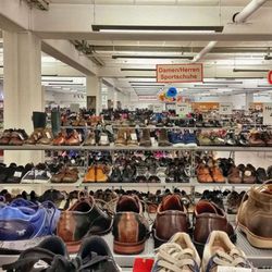 Schuhe bis zum Horizont (09/2016)