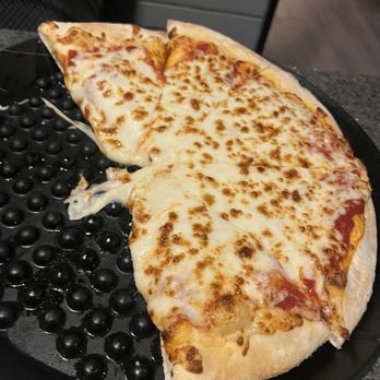 Fenton House Restaurant - Pizza Near Me - Fenton, Michigan