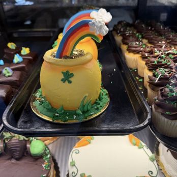 Torrance Bakery - Most adorable St. Patty's day cake... No price noted. - Bakeries Near Me - Torrance, California Torrance Bakery - Most adorable St. Patty's day cake... No price noted. - Bakeries Near Me - Torrance, California