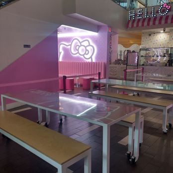 Hello Kitty Cafe - Themed Cafes Near Me - Las Vegas, Nevada