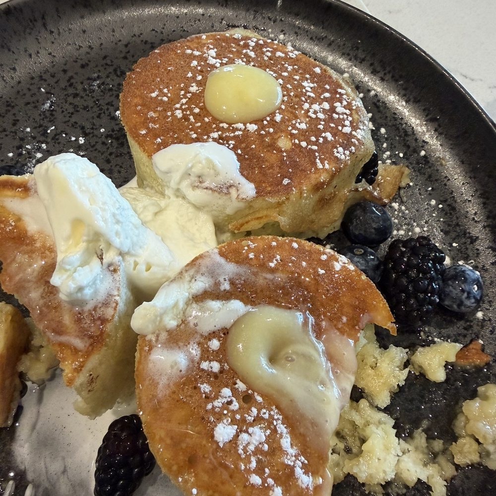 ARLO - ARLO's Souffle Pancakes - New American Near Me - San Diego, California ARLO - ARLO's Souffle Pancakes - New American Near Me - San Diego, California