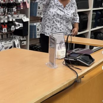Samsonite Outlet - Luggage Near Me - Estero, Florida Samsonite Outlet - Luggage Near Me - Estero, Florida
