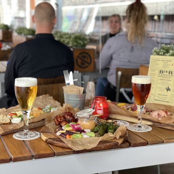 Bierfabriek - Food & drinks - Brewpubs Near Me - Amsterdam, New Hampshire