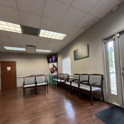 Advanced Dermatology and Cosmetic Surgery - Waiting Area
