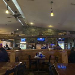 Outsider's Bar & Grill - Bar area