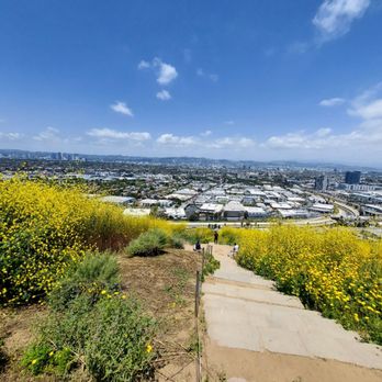 Baldwin Hills Scenic Overlook State Park