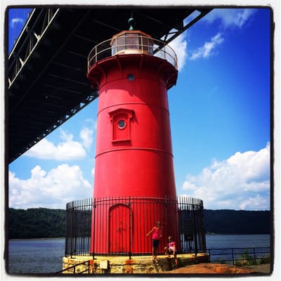 The Little Red Lighthouse by null