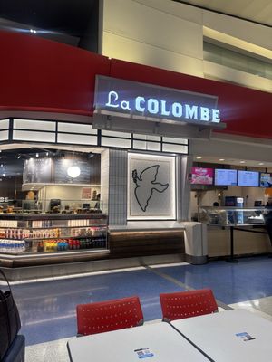 La Colombe by null