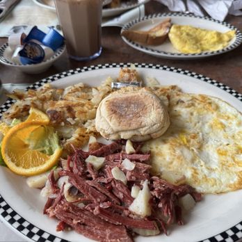 Black Bear Diner Laveen - Homemade Corned Beef Hash (620-930 cal) - Diners Near Me - Laveen Village, Arizona Black Bear Diner Laveen - Homemade Corned Beef Hash (620-930 cal) - Diners Near Me - Laveen Village, Arizona