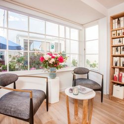 Our boutique is focused on naturally improving our clients' hair, using modern results-based methods and traditional techniques.