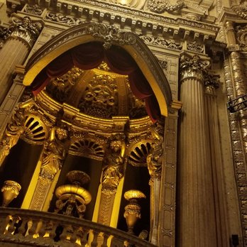 Chicago Theatre - Love the decor and architecture - Performing Arts Near Me - Chicago, Illinois Chicago Theatre - Love the decor and architecture - Performing Arts Near Me - Chicago, Illinois