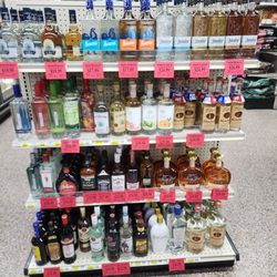 La Casa Del Pueblo - Basics liquor. Rum, vodka, Gin...