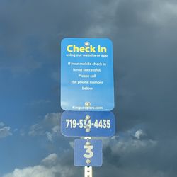 King Soopers - Curbside pickup sign