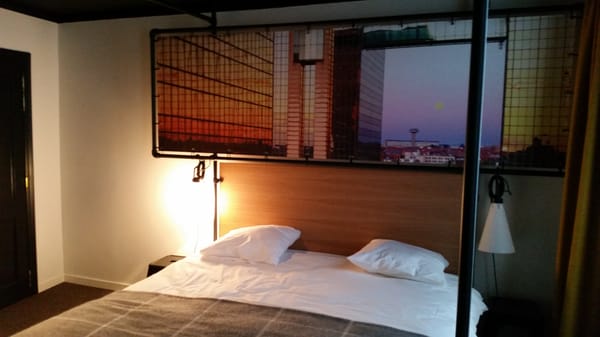 Zoom Hotel by null