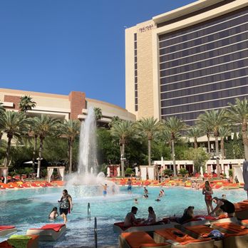 Red Rock Pool - Lounges Near Me - Las Vegas, Nevada Red Rock Pool - Lounges Near Me - Las Vegas, Nevada