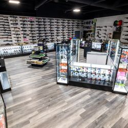 SS Airsoft - Inside toy store