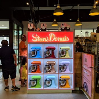 Aesop - Stan's Donuts @ The District - Cosmetics & Beauty Supply Near Me - Oak Brook, Illinois