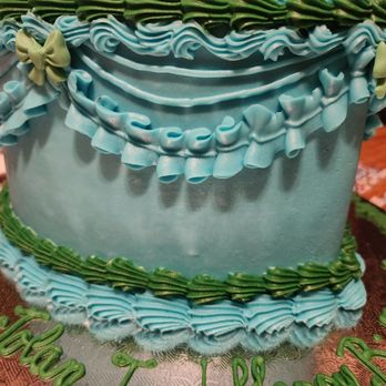 Lesley's Creative Cakes - More pics of the beautiful edge work withe the ribons and bows - Bakeries Near Me - MESA, Arizona Lesley's Creative Cakes - More pics of the beautiful edge work withe the ribons and bows - Bakeries Near Me - MESA, Arizona