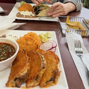Chelo’s Taqueriay & Neveria - Carne asada & birria tacos - Pop-Up Restaurants Near Me - Marietta, Georgia Chelo’s Taqueriay & Neveria - Carne asada & birria tacos - Pop-Up Restaurants Near Me - Marietta, Georgia
